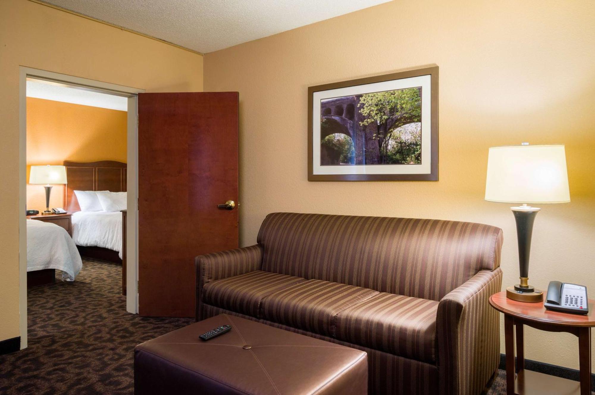 Hampton Inn Danville Buitenkant foto